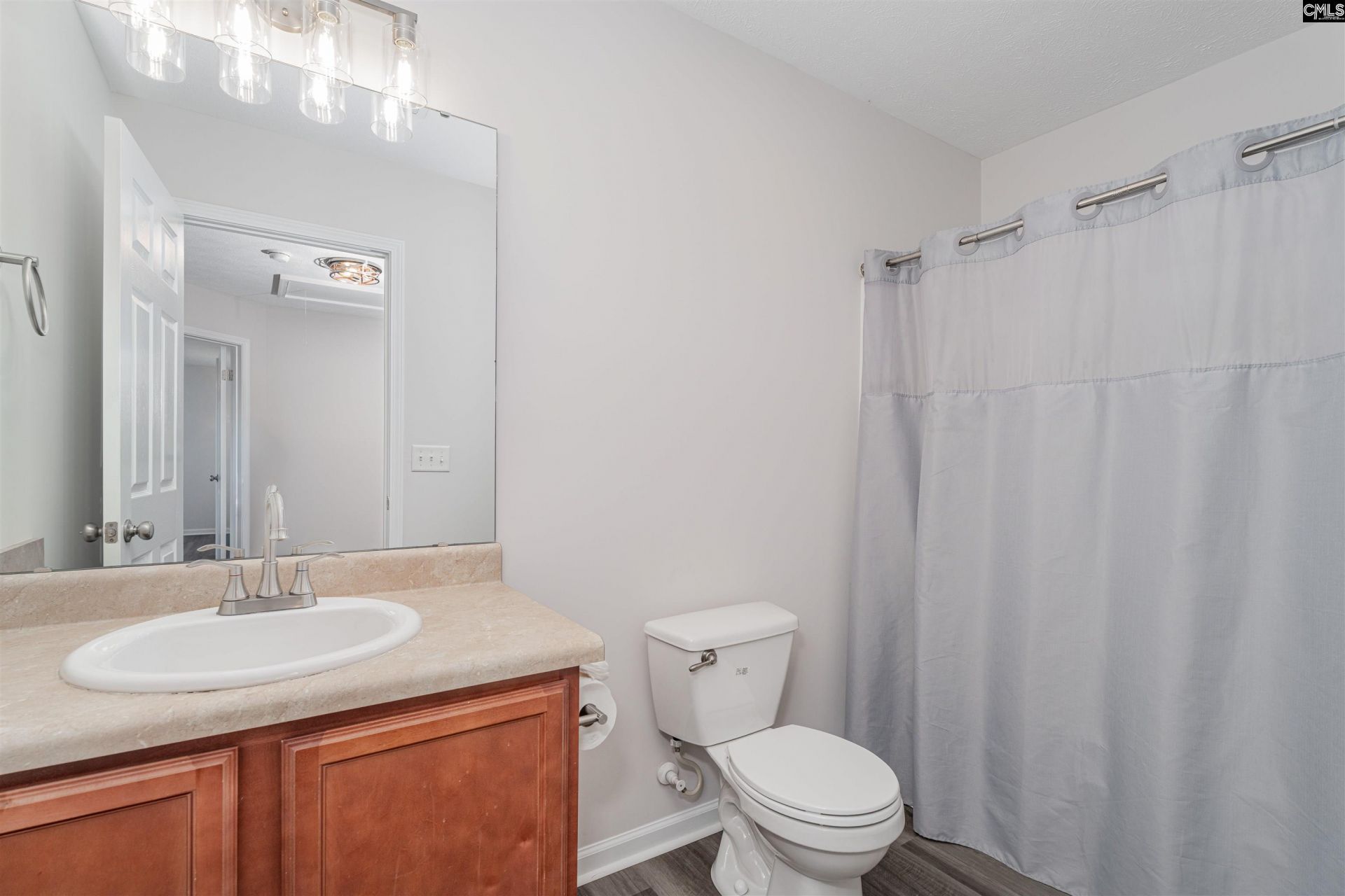 218 Meades Court Photo 32