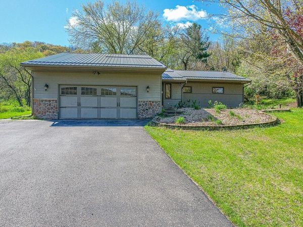 E4705 Horseshoe Road, Spring Green, WI 53588