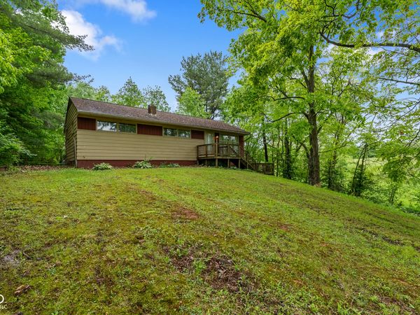 221 W Chester Drive , Ellettsville, IN 47429