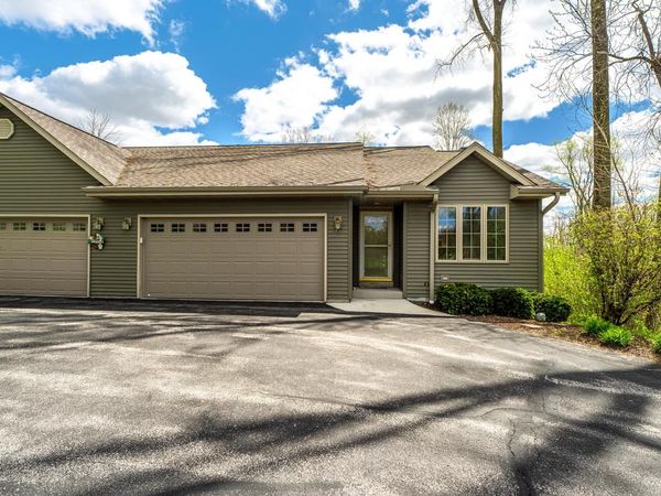 1602 Lisa LANE, New Holstein, WI 53061