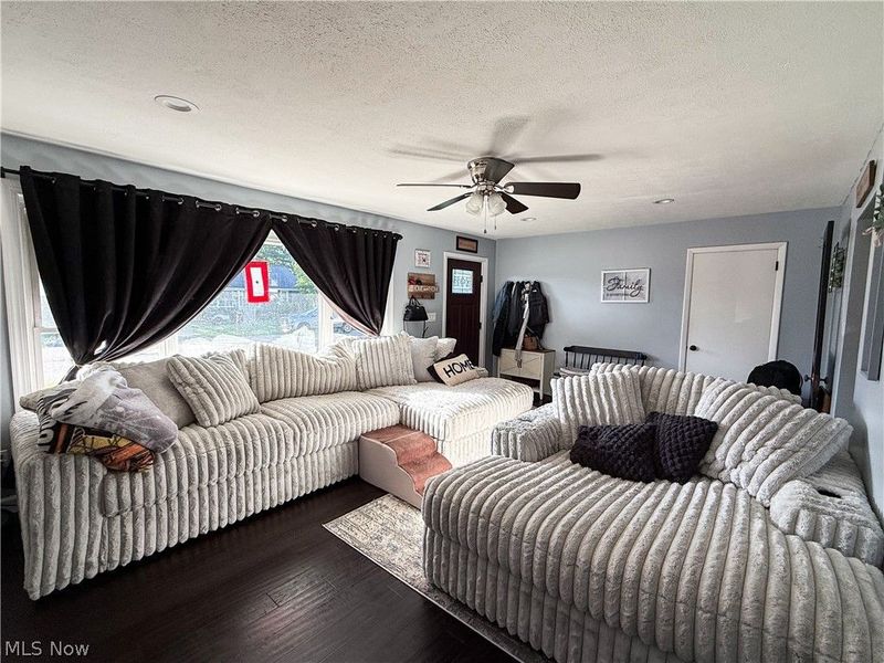 141 Spring Street, Gnadenhutten, OH 44629 Photo 8