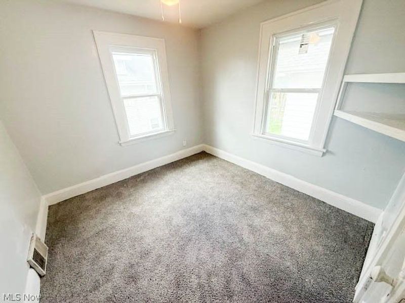 658 Spicer Street, Akron, OH 44311 Photo 10