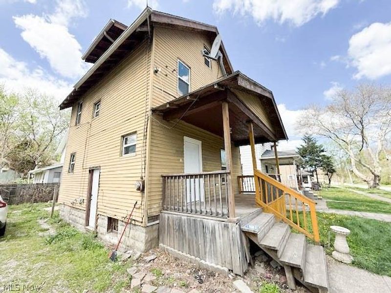 658 Spicer Street, Akron, OH 44311 Photo 3