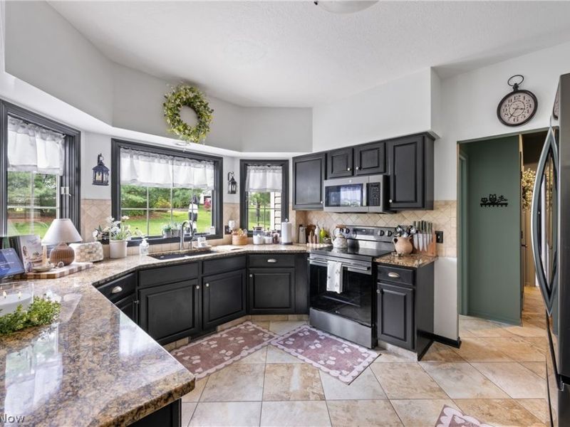 8835 Leyland Avenue NW, North Canton, OH 44720 Photo 6