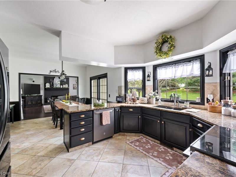 8835 Leyland Avenue NW, North Canton, OH 44720 Photo 7
