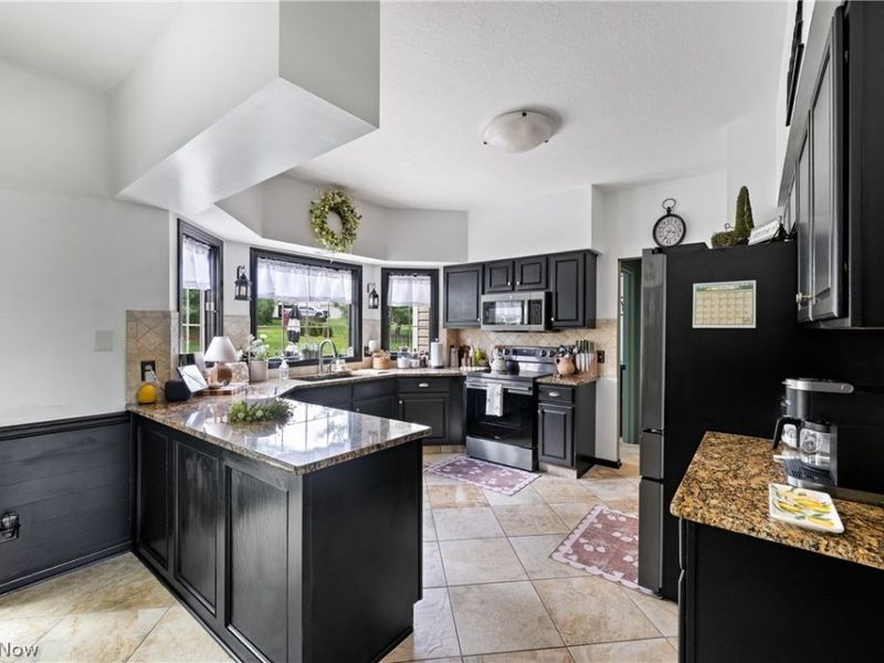 8835 Leyland Avenue NW, North Canton, OH 44720 Photo 8