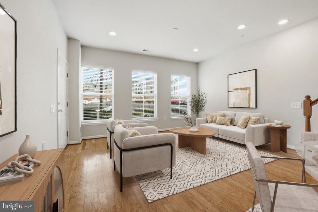 2951 Finsbury Place , Unit 97, Fairfax, VA 22031 Main Photo