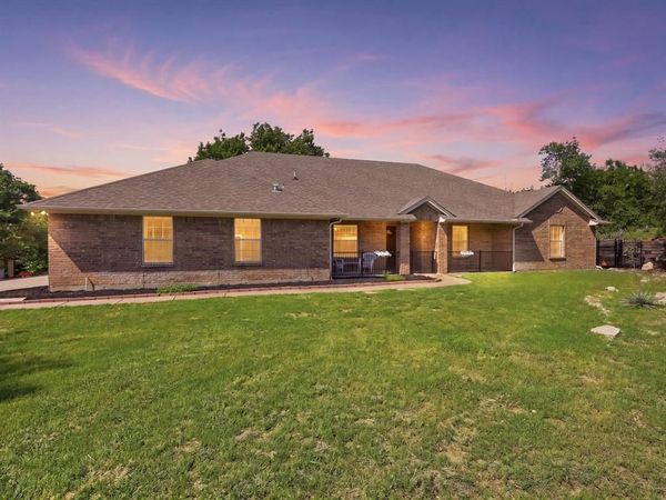 6600 Silver Oak Lane, Fort Worth, TX 76135