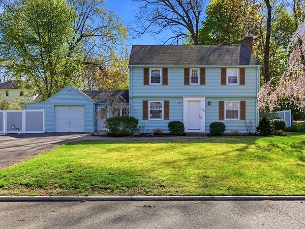 145 Chalmers St, Springfield, MA 01118