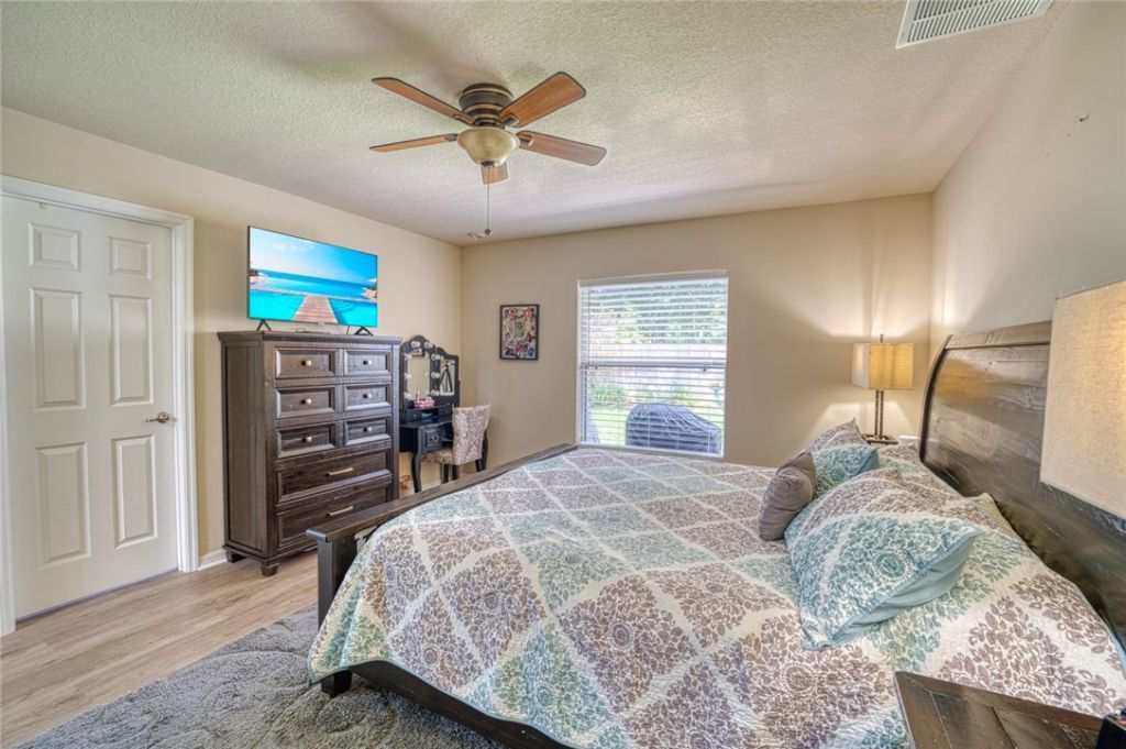 2105 46th Avenue, Vero Beach, FL 32966 Photo
