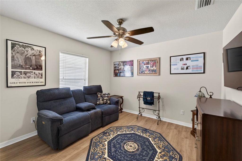2105 46th Avenue, Vero Beach, FL 32966 Photo