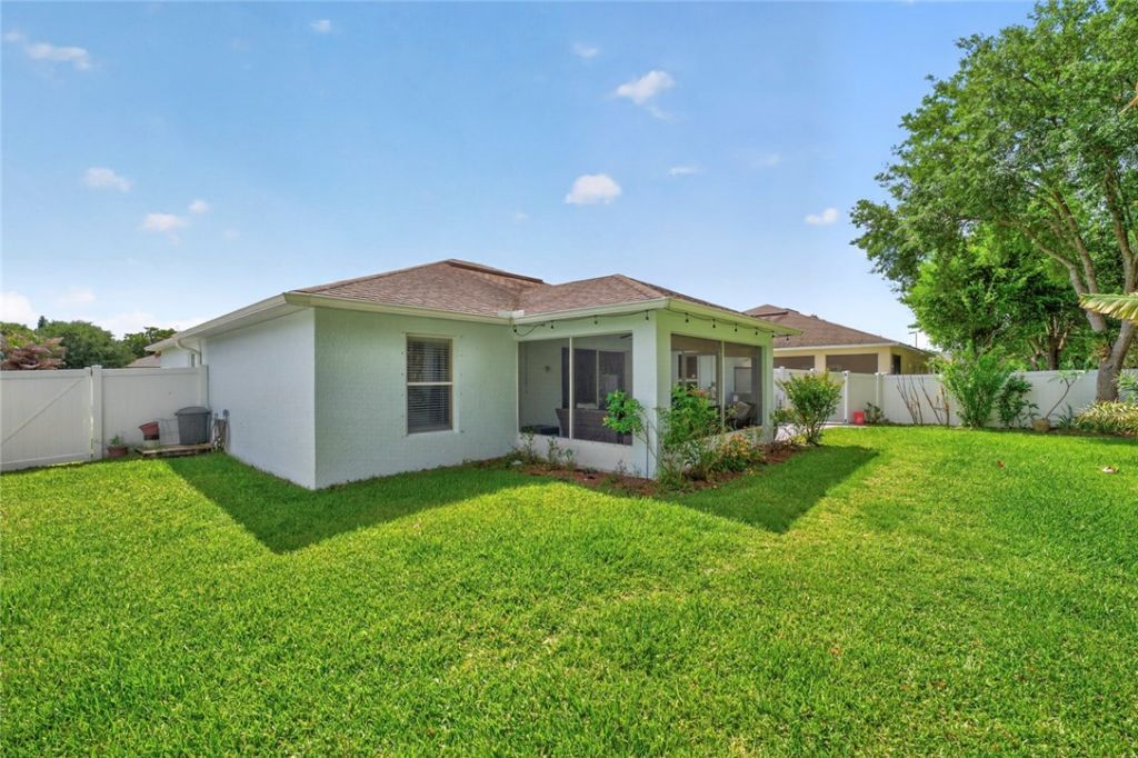 2105 46th Avenue, Vero Beach, FL 32966 Photo