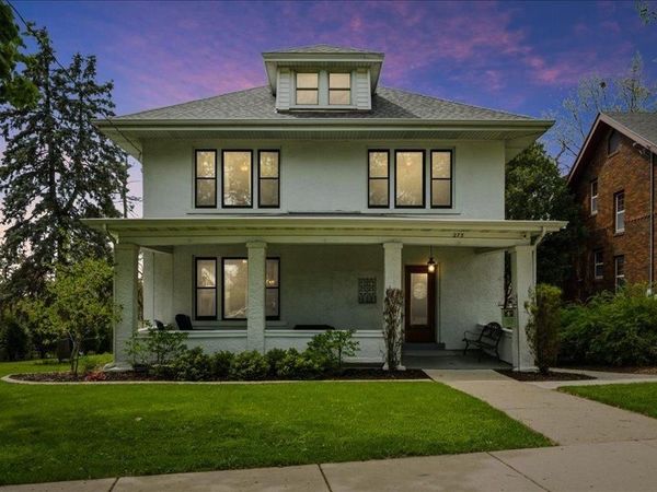 275 N Grandview Avenue, Dubuque, IA 52001