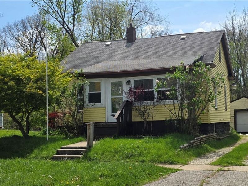 201 Water Street, Wadsworth, OH 44281 Photo 2