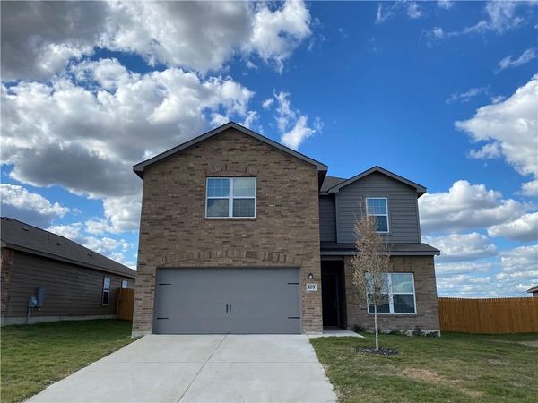 105 Brunswick LN , Jarrell, TX 76537