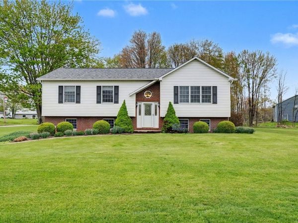 101 Kelly Blvd , Slippery Rock, PA 16057