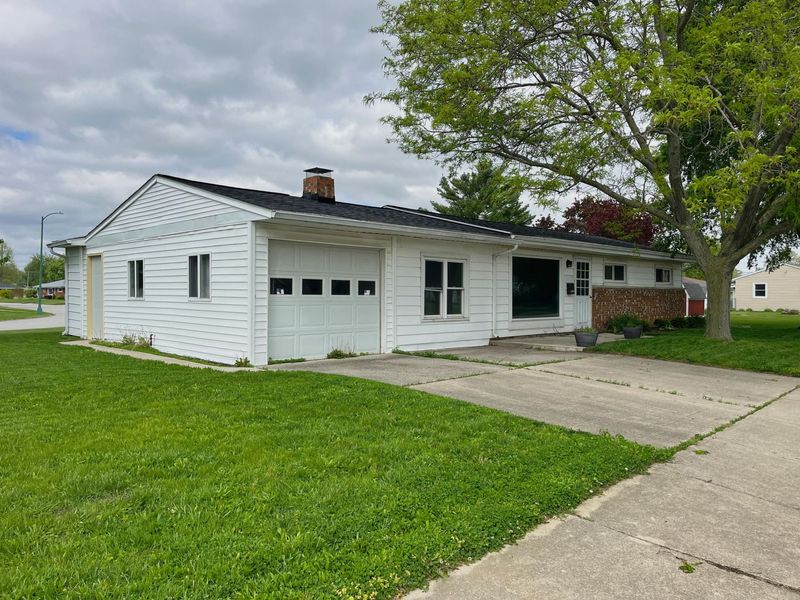 1002 Middle Street, Wapakoneta, OH 45895 Photo 4