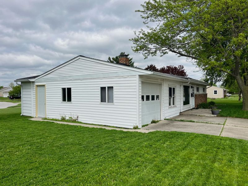 1002 Middle Street, Wapakoneta, OH 45895 Photo 5