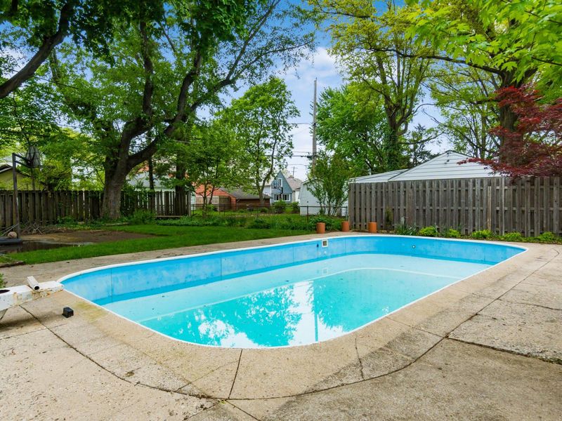 60 W Schreyer Place , Columbus, OH 43214 Photo 4