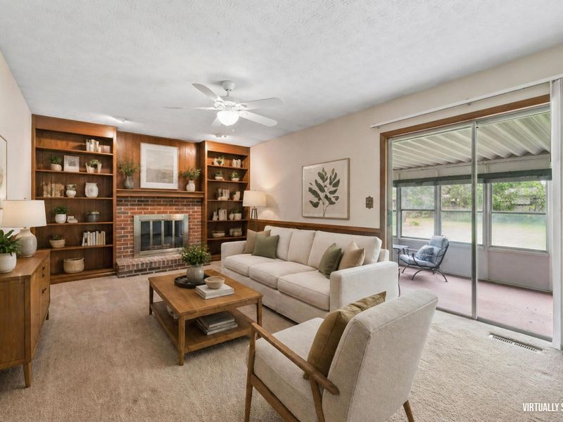 6169 Meadow Wood Lane, Columbus, OH 43228 Photo 13