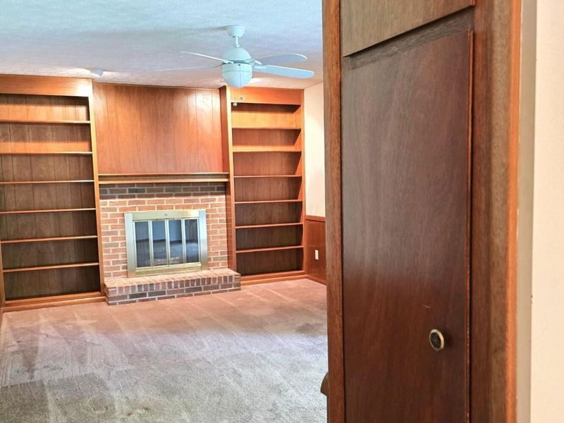 6169 Meadow Wood Lane, Columbus, OH 43228 Photo 15