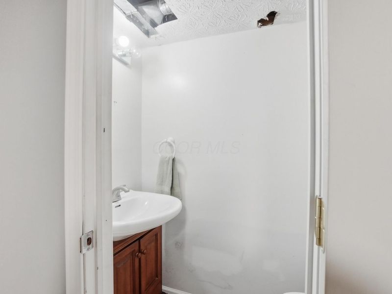 5242 Columbine Court, Columbus, OH 43230 Photo 45