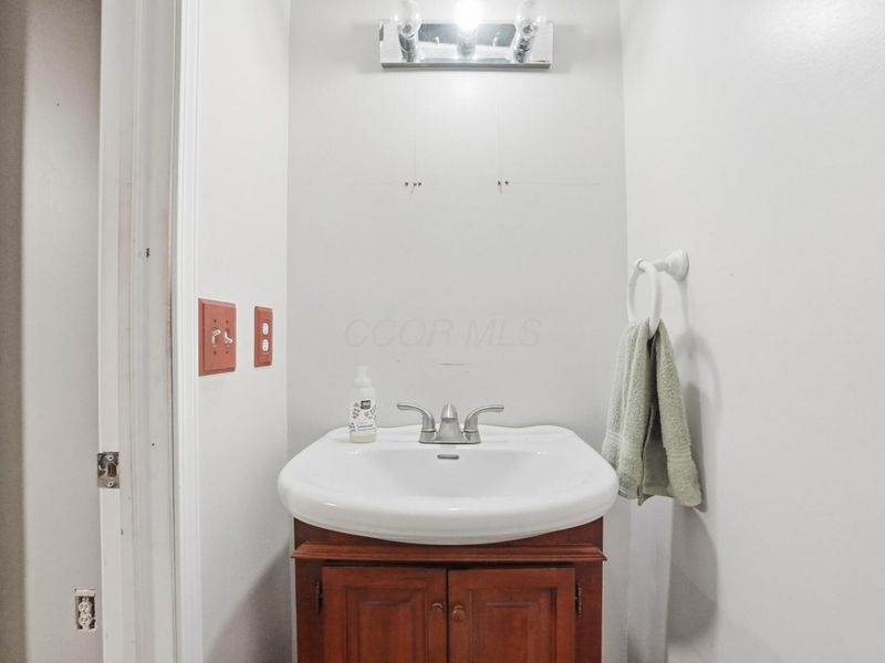 5242 Columbine Court, Columbus, OH 43230 Photo 46