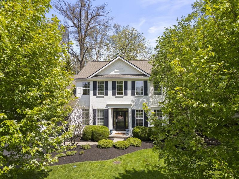 7743 High Wind Drive, Powell, OH 43065 Photo 2