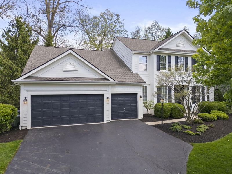 7743 High Wind Drive, Powell, OH 43065 Photo 3