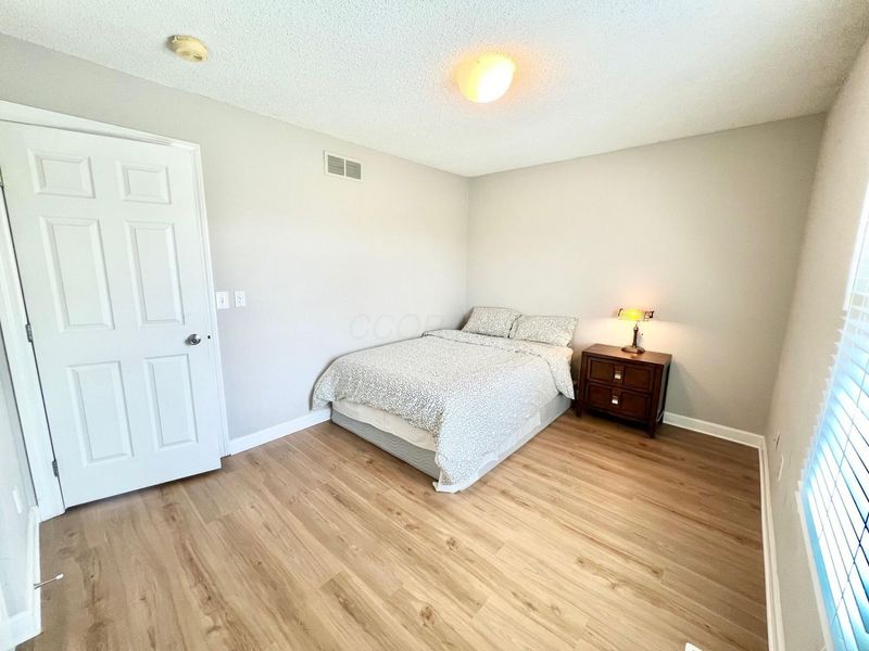 2073 Tamarin Drive , Unit 9D, Columbus, OH 43235 Photo 12