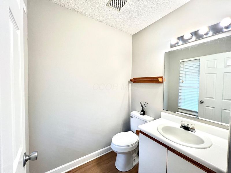 2073 Tamarin Drive , Unit 9D, Columbus, OH 43235 Photo 14