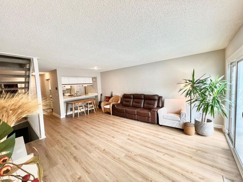 2073 Tamarin Drive , Unit 9D, Columbus, OH 43235 Photo 3