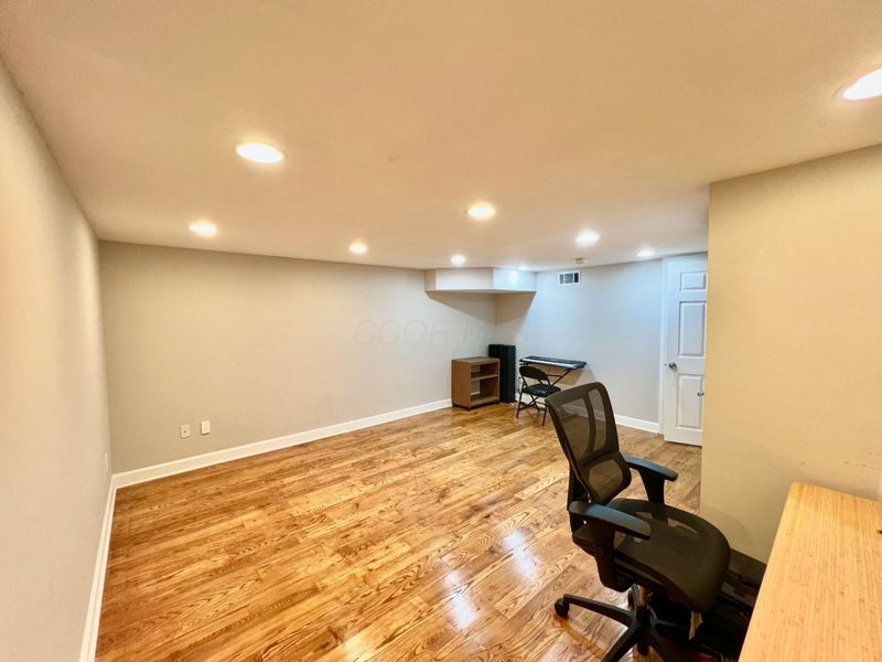 2073 Tamarin Drive , Unit 9D, Columbus, OH 43235 Photo 5
