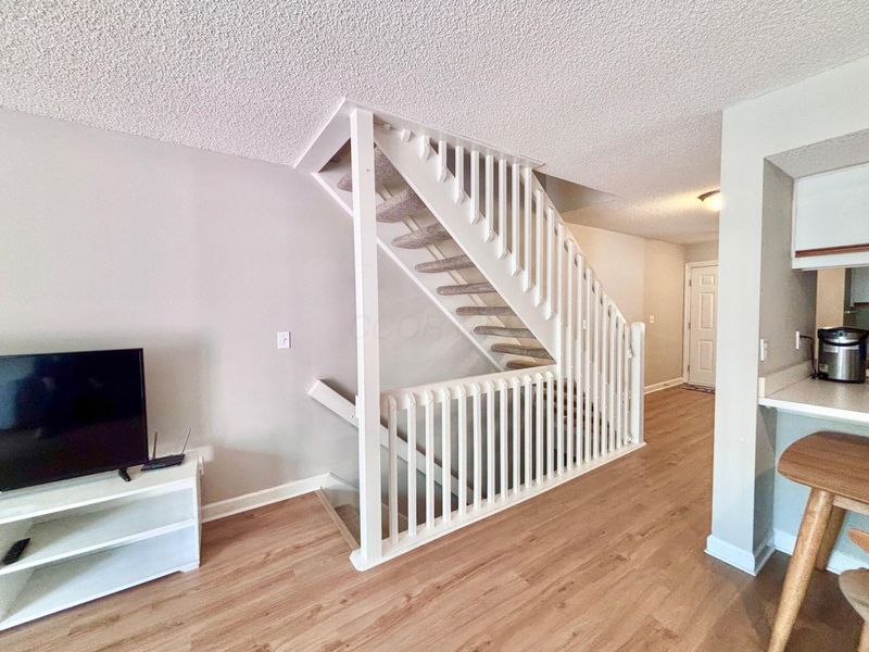 2073 Tamarin Drive , Unit 9D, Columbus, OH 43235 Photo 7