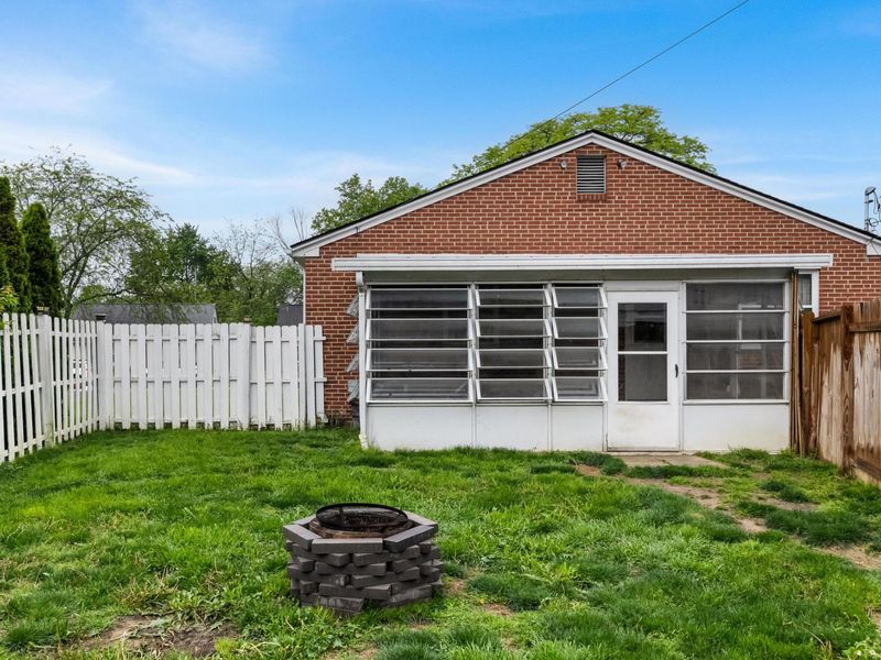390 Topsfield Road , Columbus, OH 43228 Photo 43