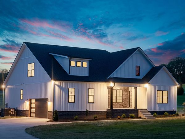 3860 Chapel Hill Rd , Clarksville, TN 37040