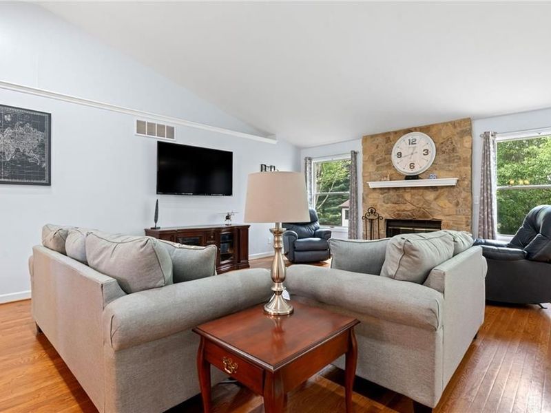 1504 N Regency Drive, Xenia, OH 45385 Photo 5