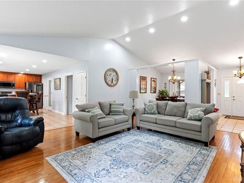 1504 N Regency Drive, Xenia, OH 45385 Photo 6