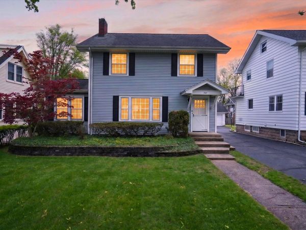 747 Crescent Road, Jackson, MI 49203