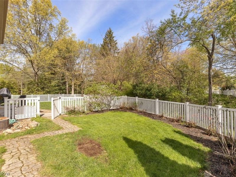 32290 Orchard Park Drive, Avon Lake, OH 44012 Photo 44