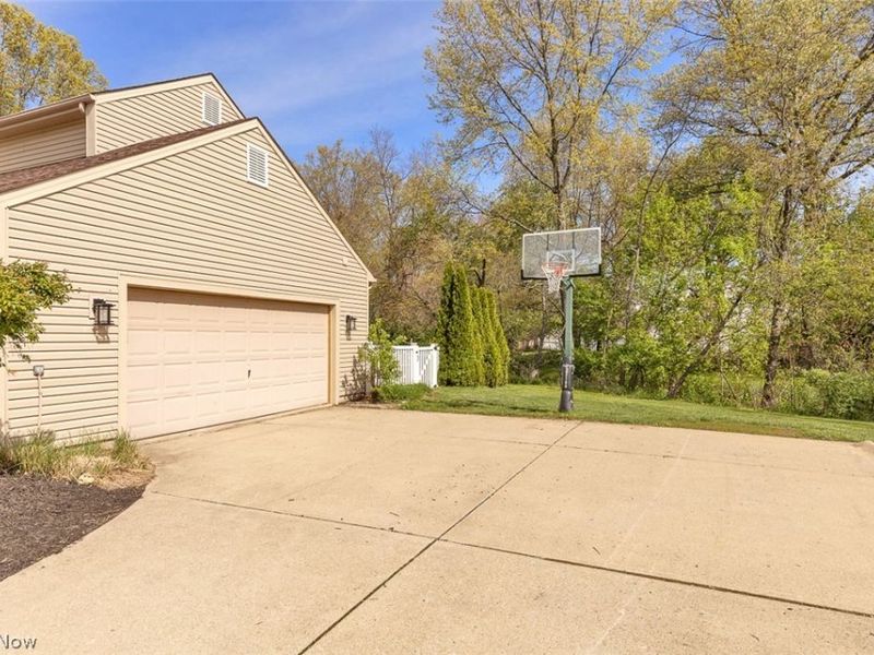 32290 Orchard Park Drive, Avon Lake, OH 44012 Photo 45