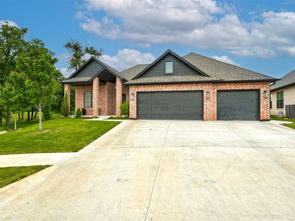 10104 SW 25th Court, Yukon, OK 73099