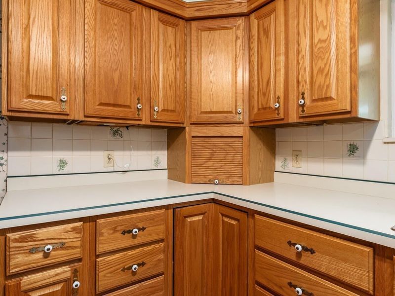 5220 Airwood Drive, Zanesville, OH 43701 Photo 13