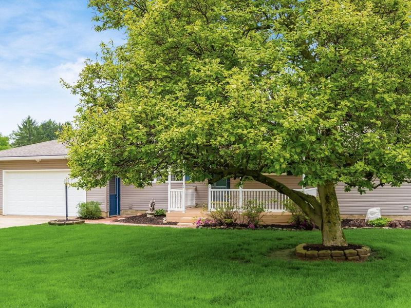 5220 Airwood Drive, Zanesville, OH 43701 Photo 2