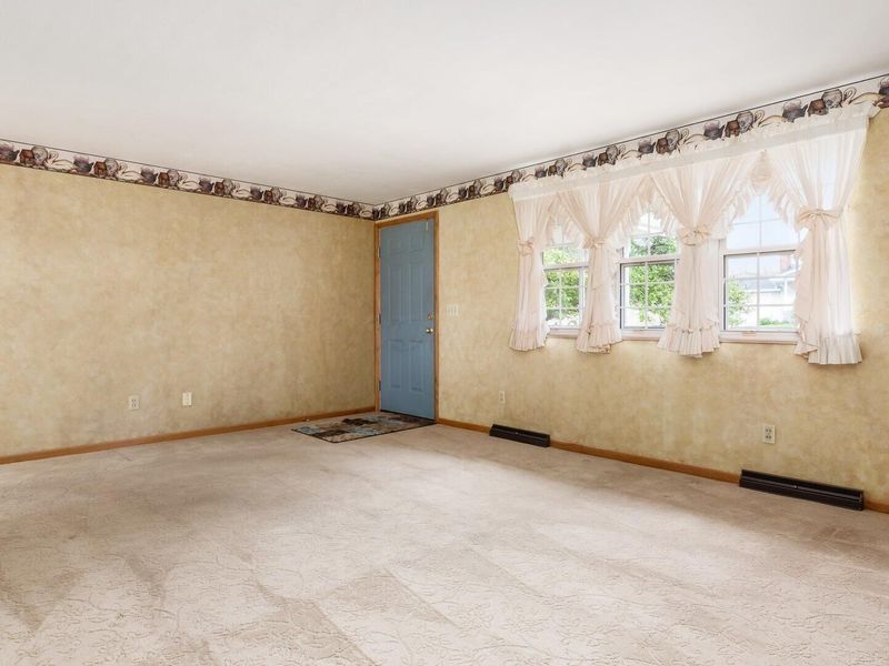 5220 Airwood Drive, Zanesville, OH 43701 Photo 6