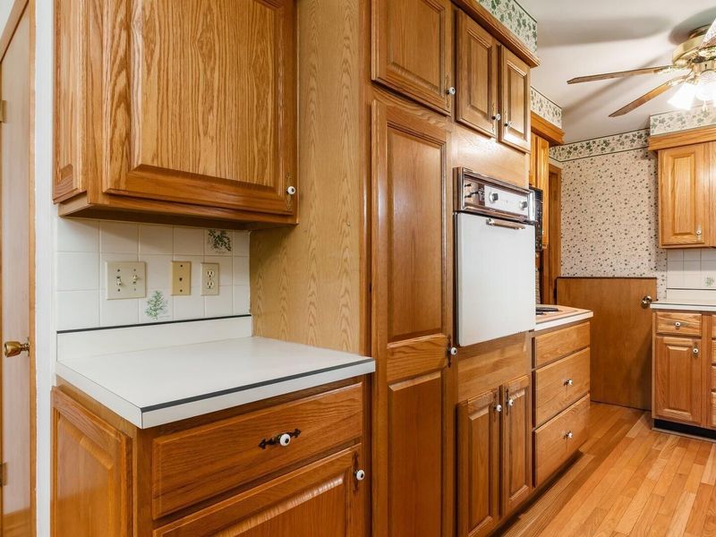 5220 Airwood Drive, Zanesville, OH 43701 Photo 9