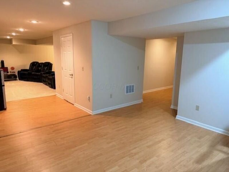 8840 Meadow Grass Lane , Lewis Center, OH 43035 Photo 23