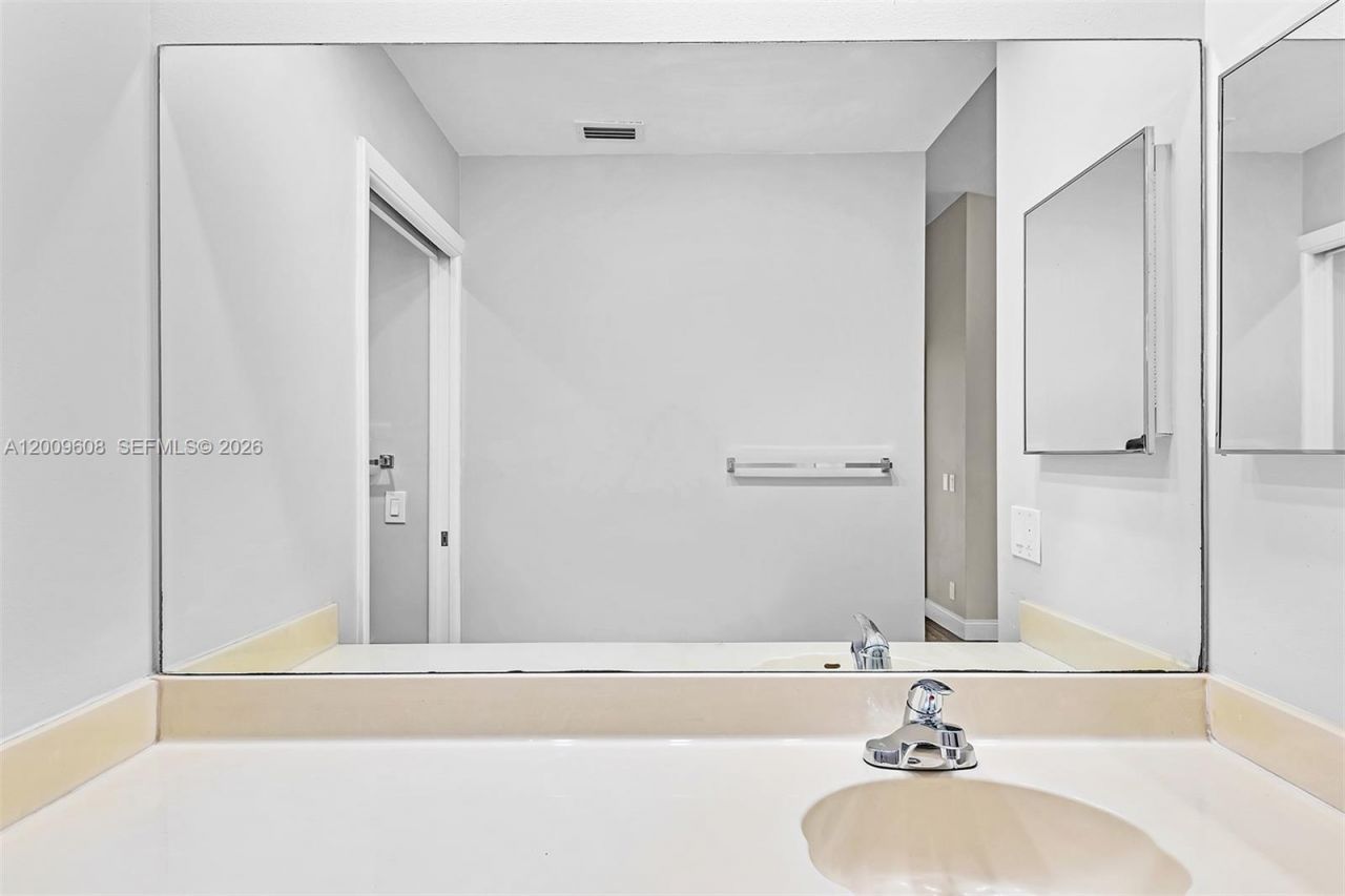 1439 Springside Dr, Unit 1439, Weston, FL 33326 Photo