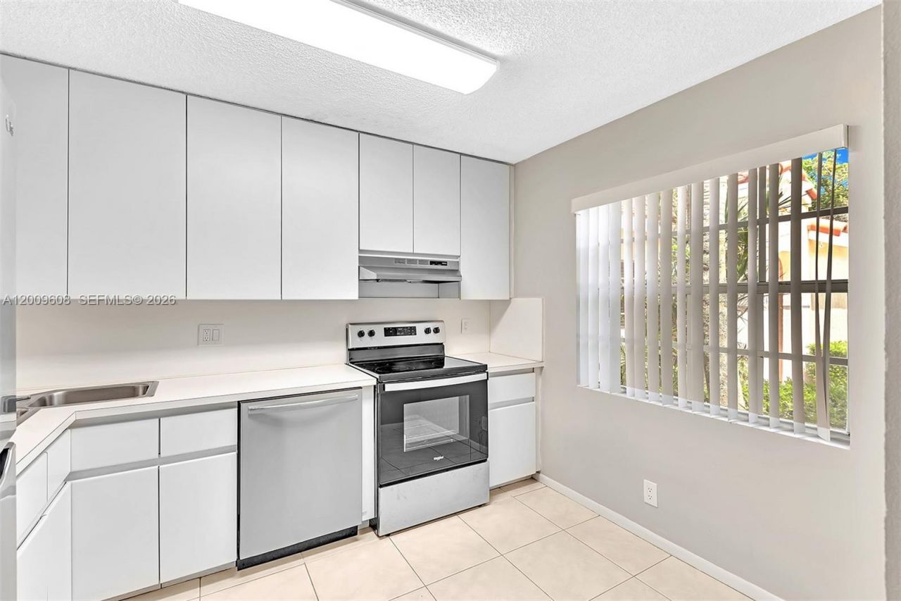 1439 Springside Dr, Unit 1439, Weston, FL 33326 Photo
