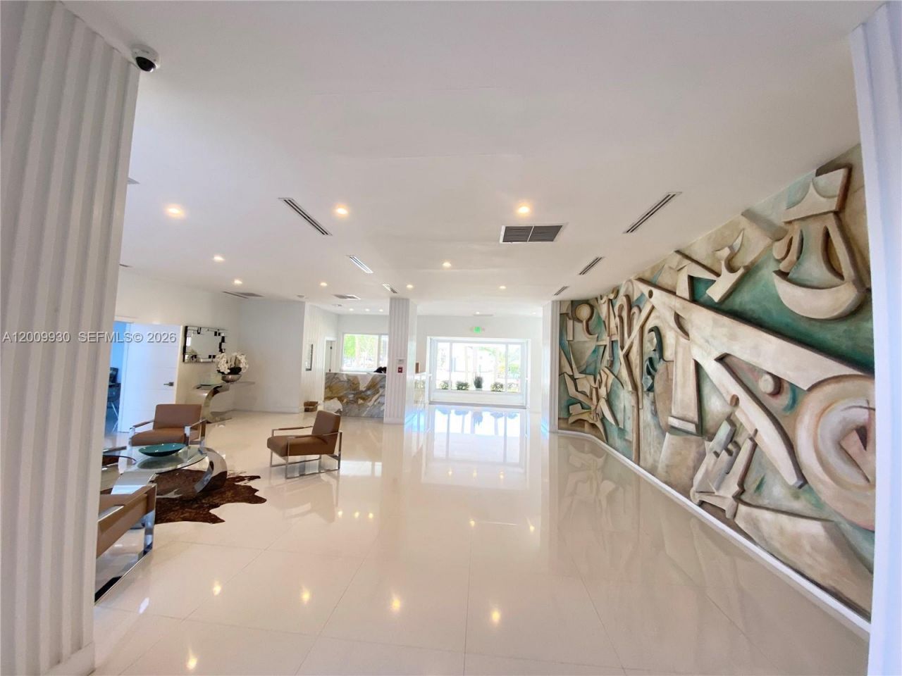 6450 Collins Ave , Unit 1004, Miami Beach, FL 33141 Photo